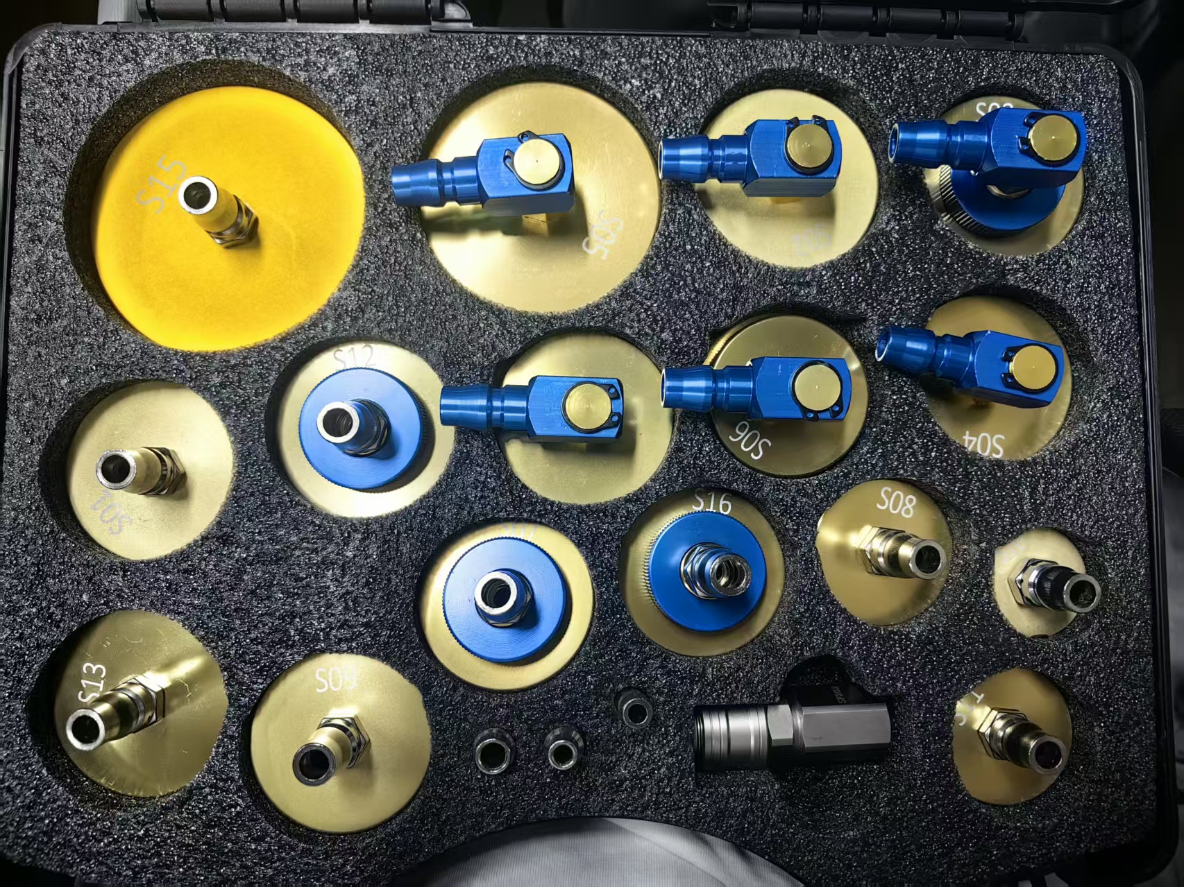 17+3Pcs Brake Bleeder Adapter  - đánh giá và giá Hydraulic Brake Bleed
